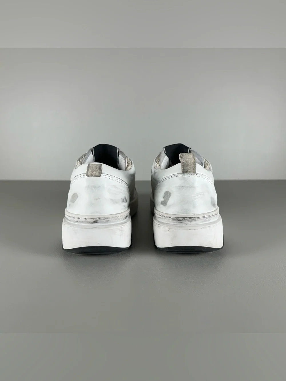 PIRANHA Made In Italy Distressed White Leather Suede Star Sneakers